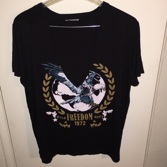 Wild Freedom V Neck Tee in Black - Picture 1 of 2